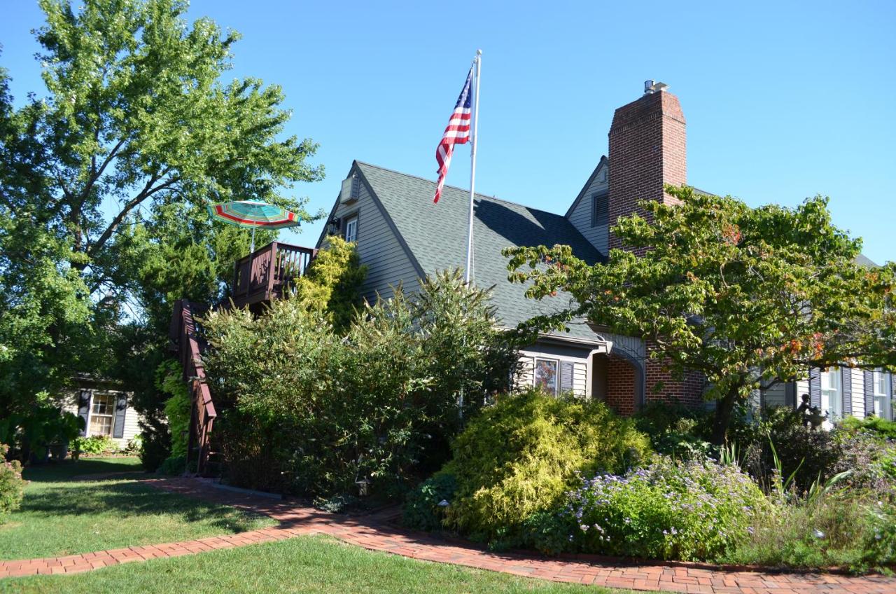  | Annville Inn Bed & Breakfast