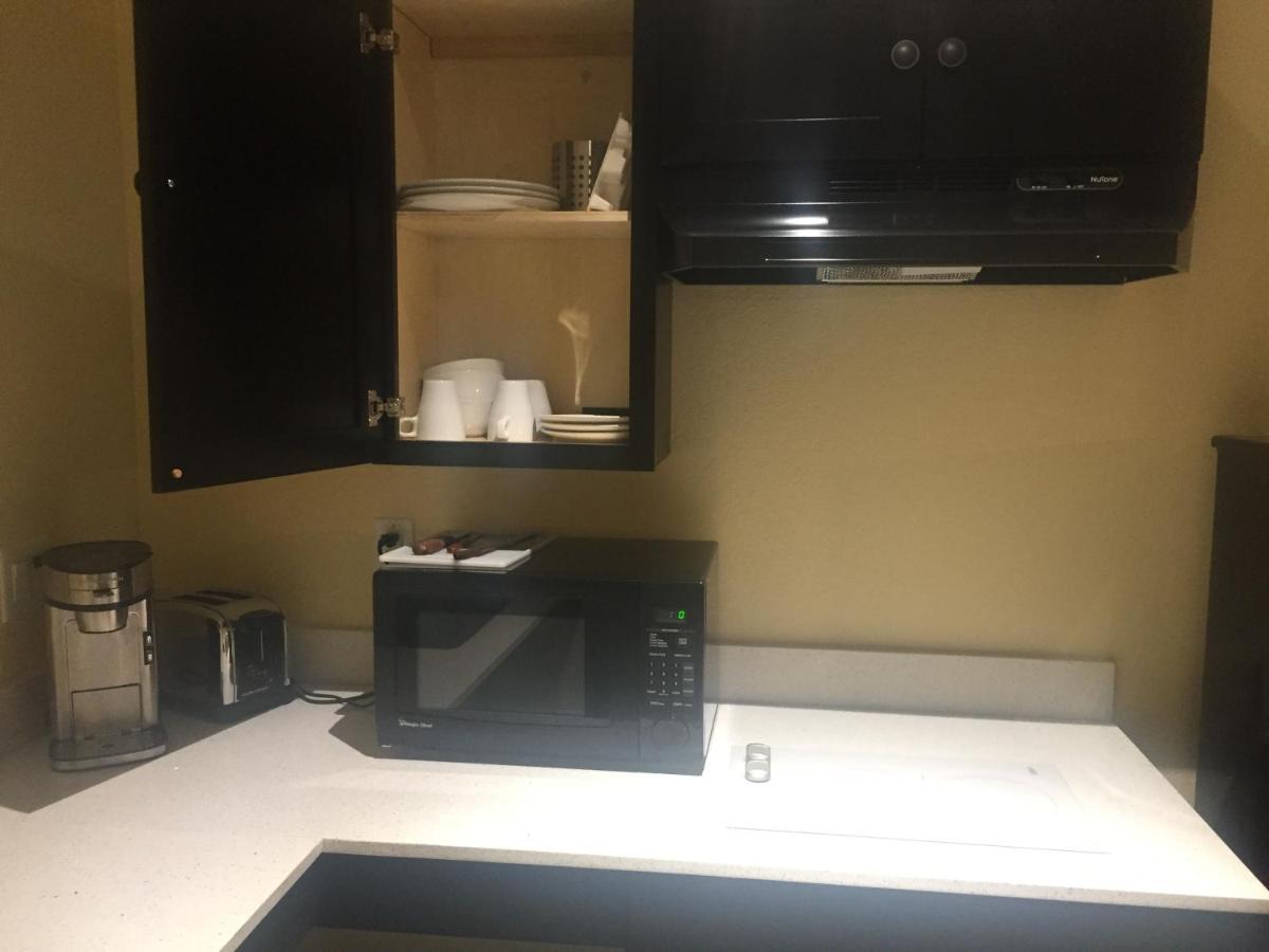  | Days Inn by Wyndham Freeport