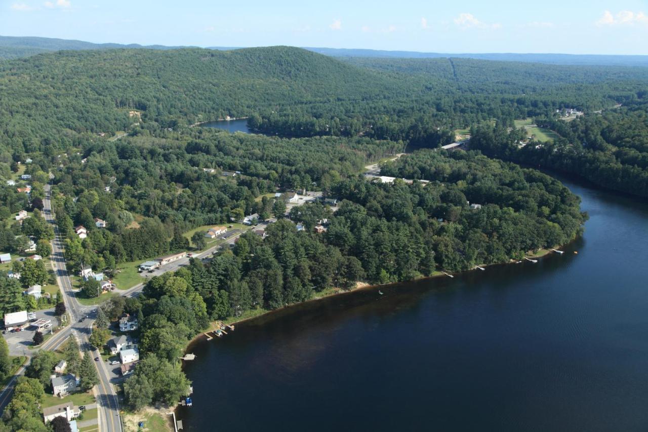 | The Elms Waterfront Cottages