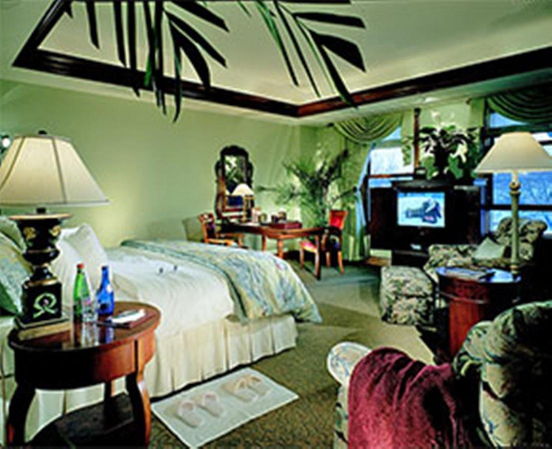 Executive King Room at The Rose Hotel
