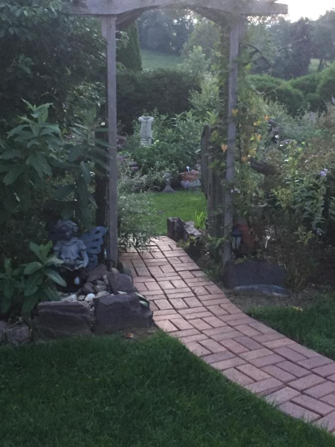  | Annville Inn Bed & Breakfast