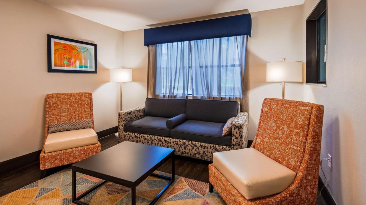 | Best Western Inn & Suites