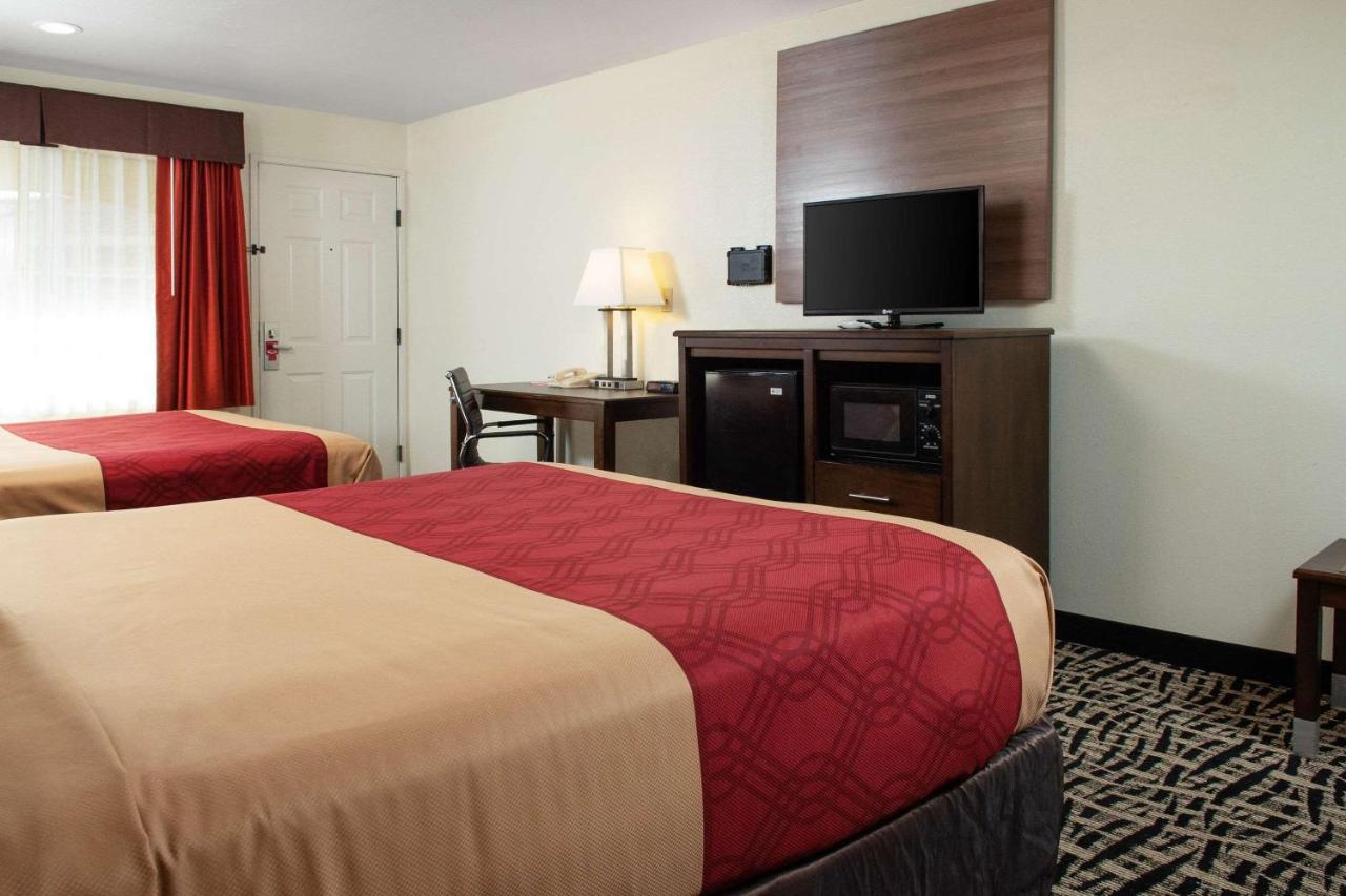 | Executive Inn westley,CA