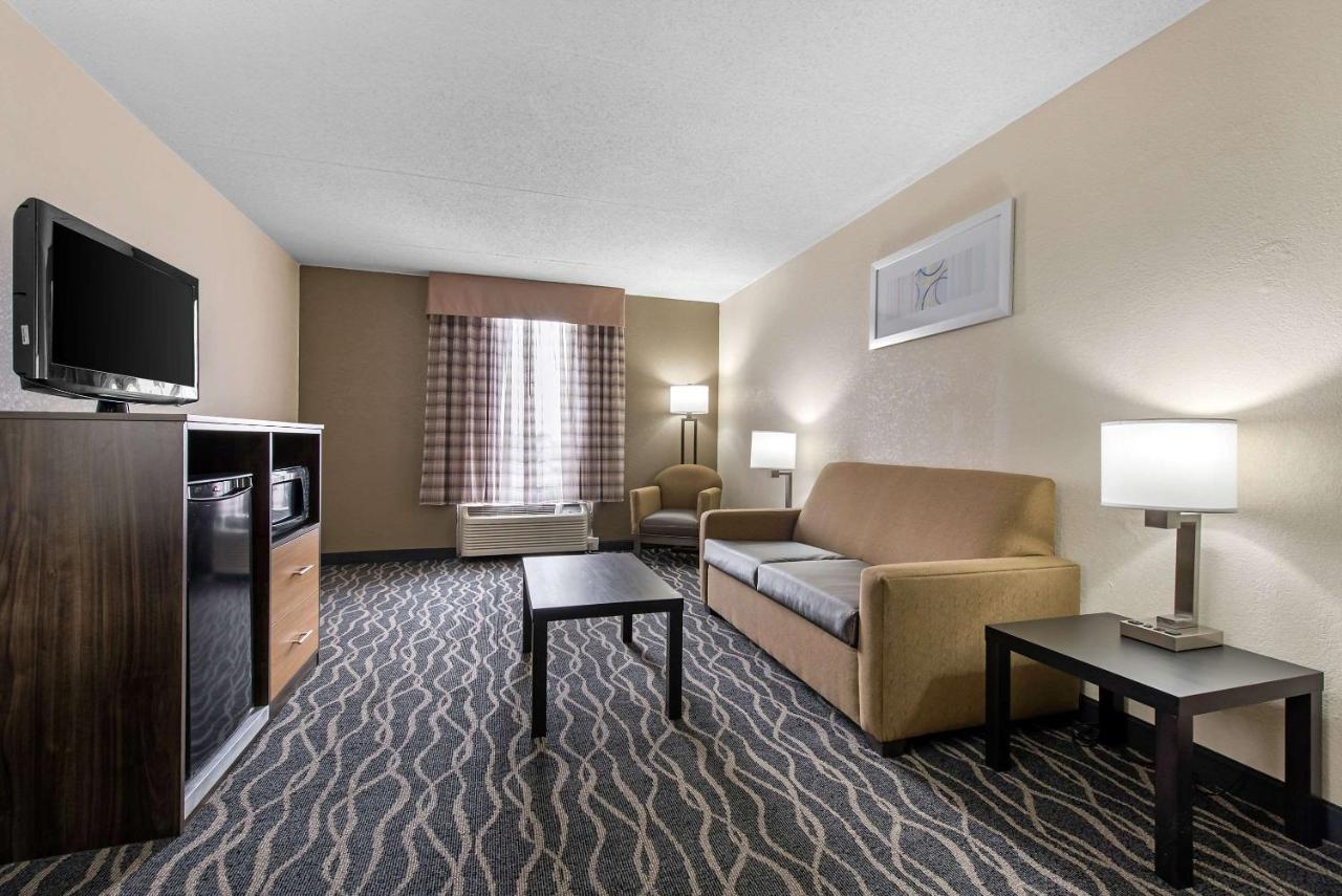Double Suite with Sofa Bed - Non-Smoking at Quality Inn & Suites Lafayette I-65