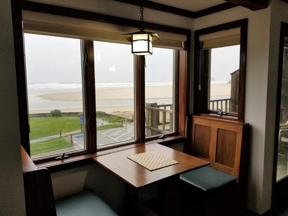 La Colina Ocean View King Studio at The Waves