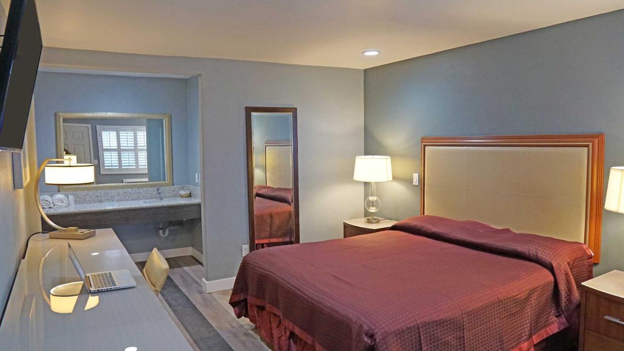 | Del Mar Motel