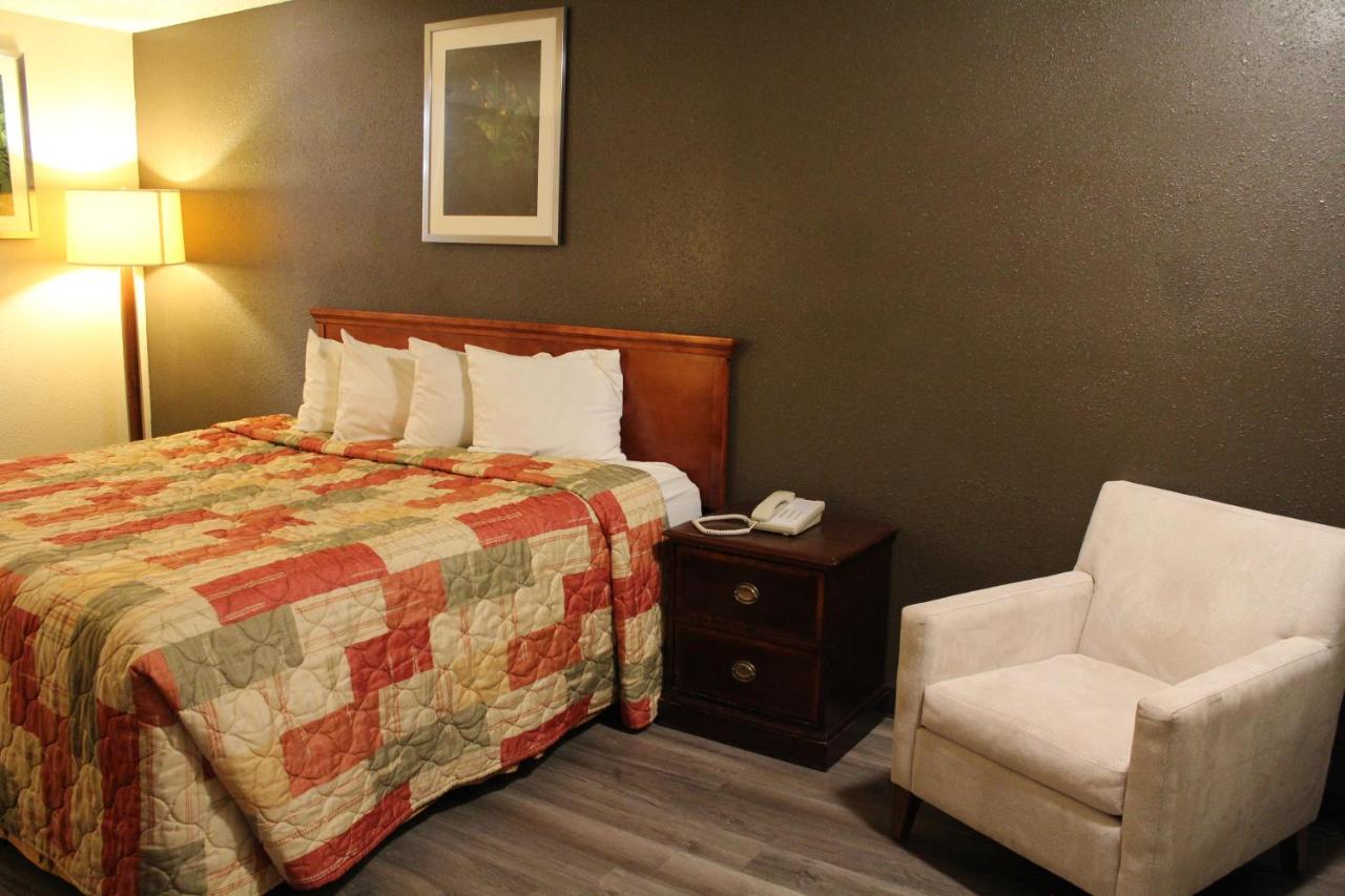 | Regency Inn