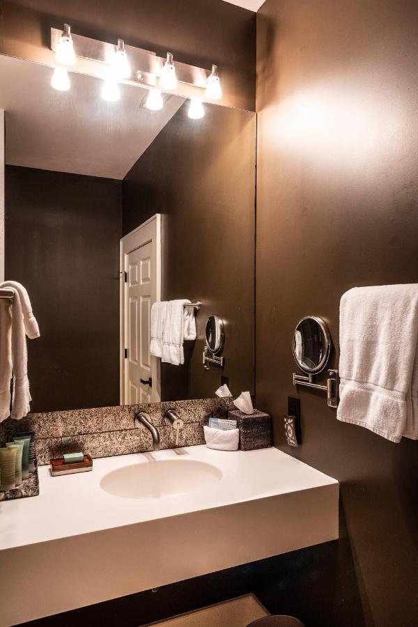 | Hotel Broad Ripple