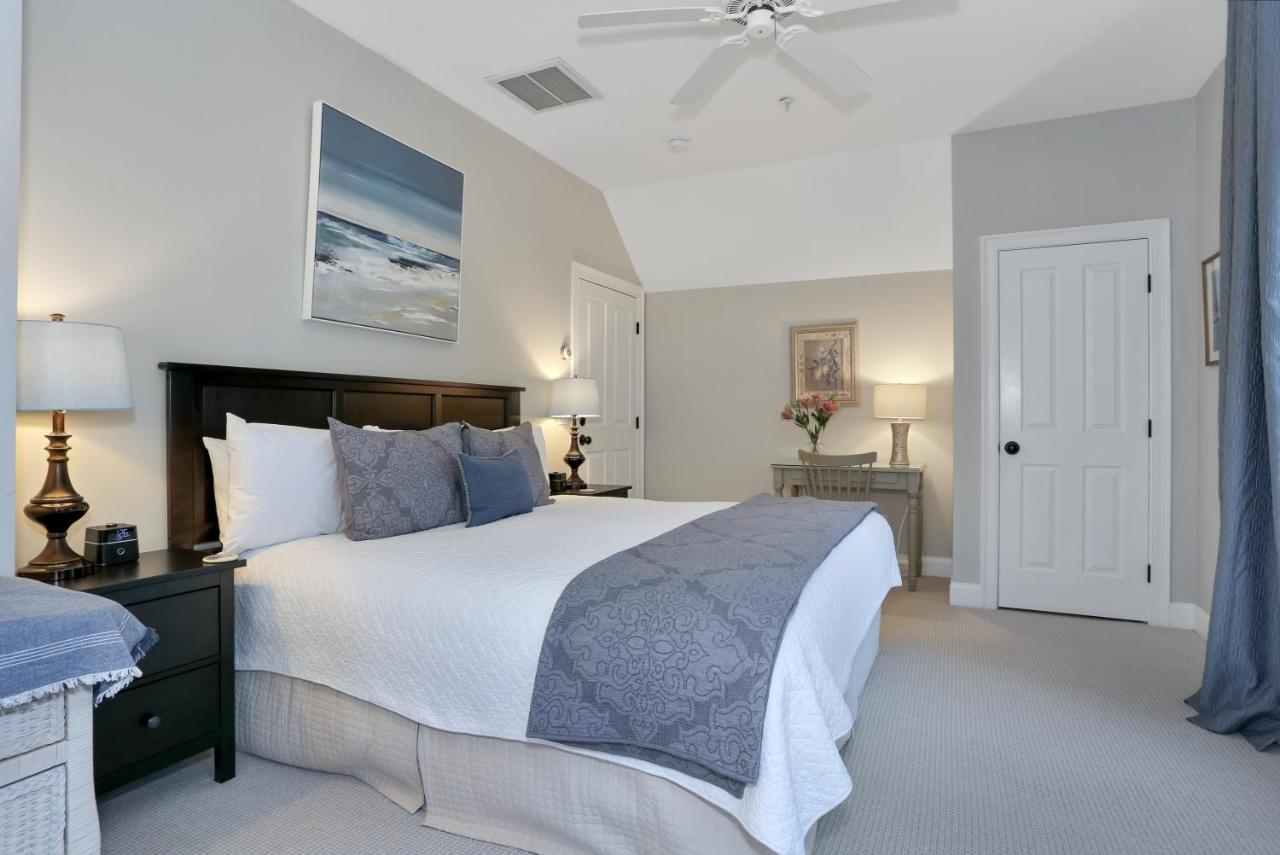 | Brewster by the Sea Inn