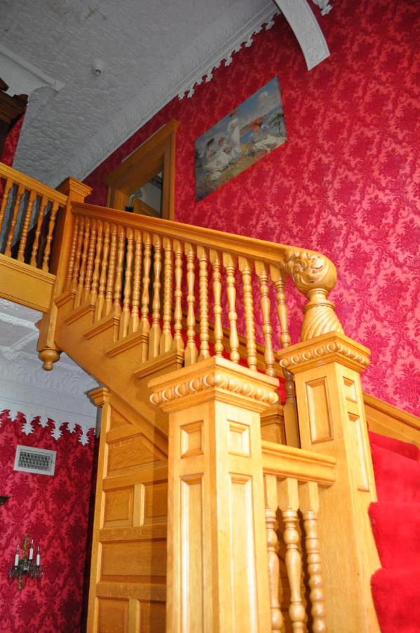 | Queen Anne Bed and Breakfast