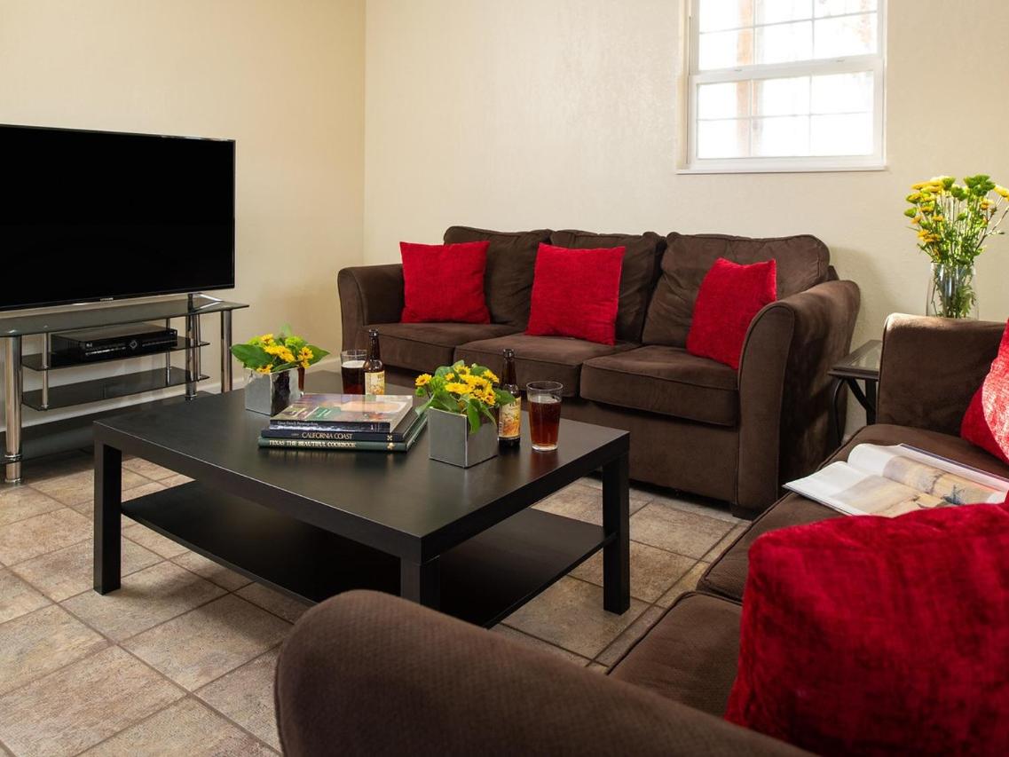| Pipestem Spa, Event Center and Mountain Chalets