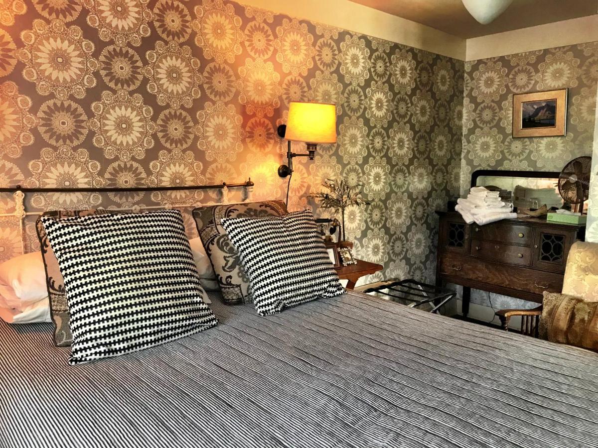 | Historic Skagway Inn