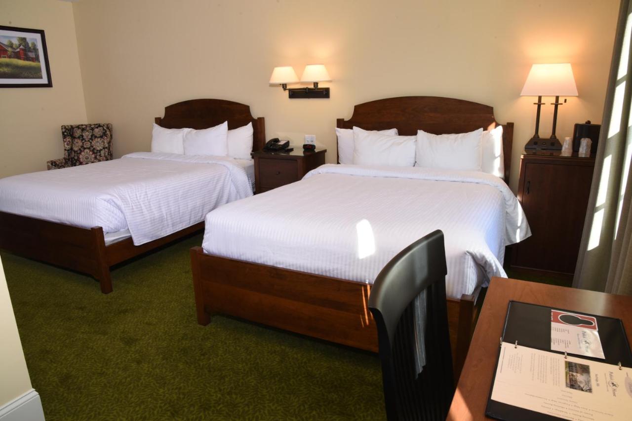 | Publick House Historic Inn and Country Motor Lodge