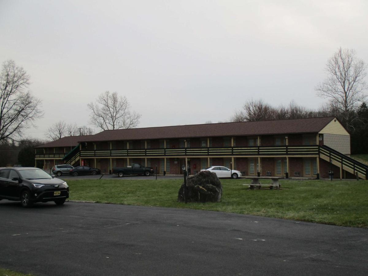 | Motel 6-Shartlesville, PA