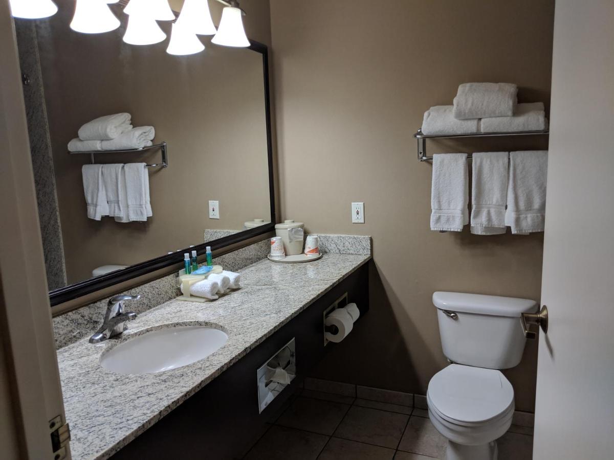 Queen Room with Two Queen Beds - Non-Smoking at Clarion Pointe Medford