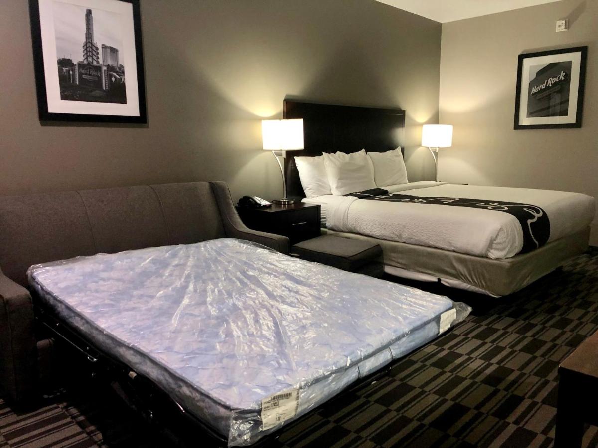  | Catoosa Inn & Suites