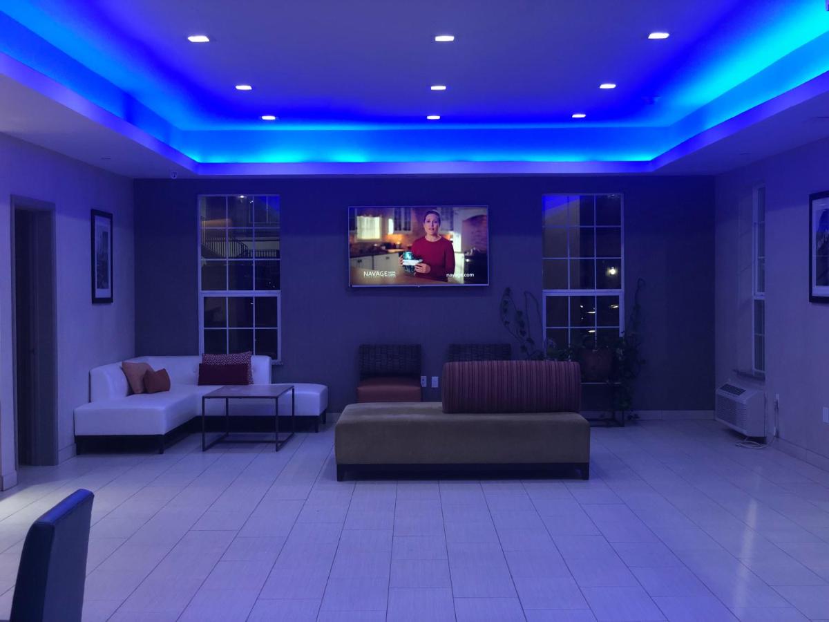  | Catoosa Inn & Suites