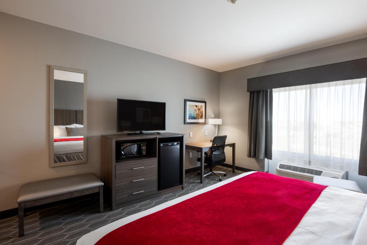 King Room - Non-Smoking at StoneHill Lawrence, Trademark Collection by Wyndham