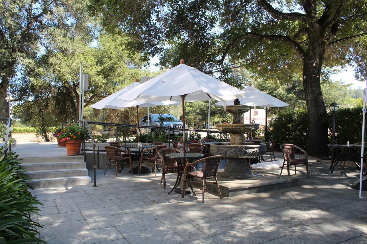  | Geyserville Inn