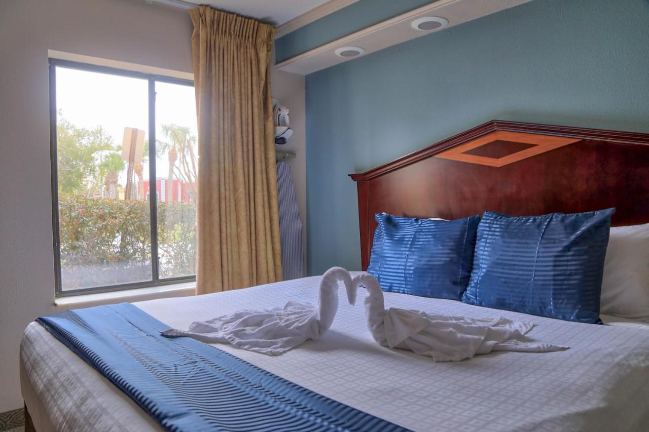 King Room at Destiny Palms Hotel Maingate West