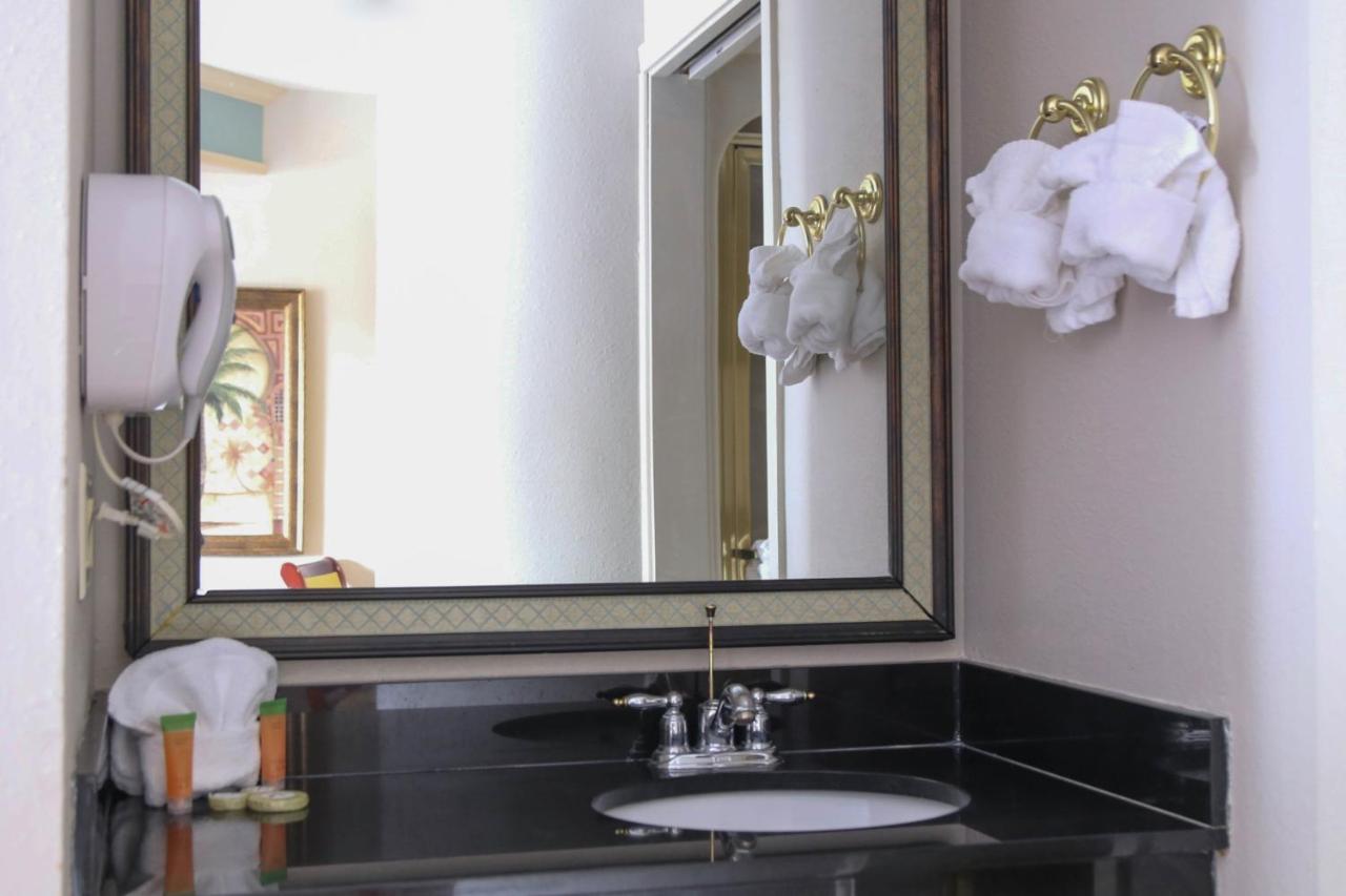 King Room at Destiny Palms Hotel Maingate West