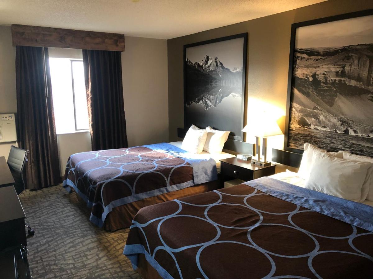 | Super 8 by Wyndham Boise