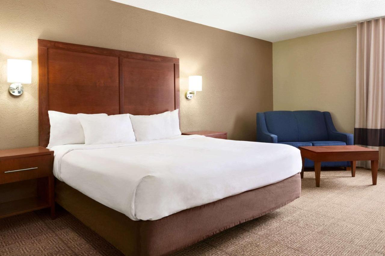 King Room with Sofa Bed - Non-Smoking at Baymont by Wyndham Rocky Mount