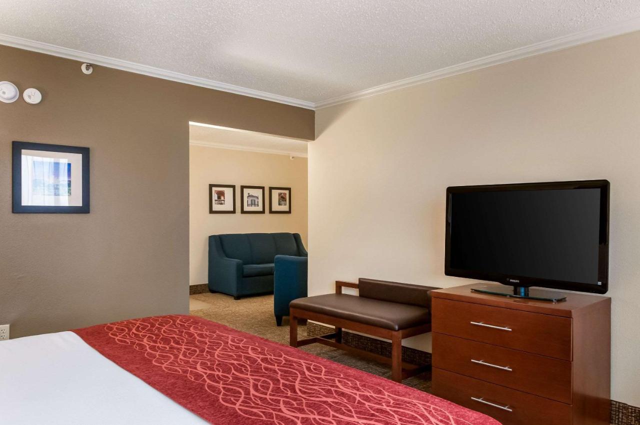 King Suite - Non-Smoking at Copeland Tower Suites, an Ascend Hotel Collection Member
