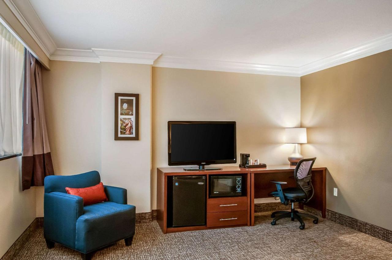 King Suite - Non-Smoking at Copeland Tower Suites, an Ascend Hotel Collection Member