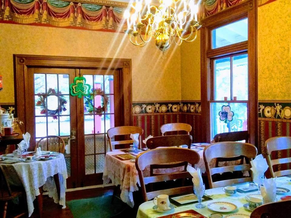 | Shamrock Thistle & Crown B&B