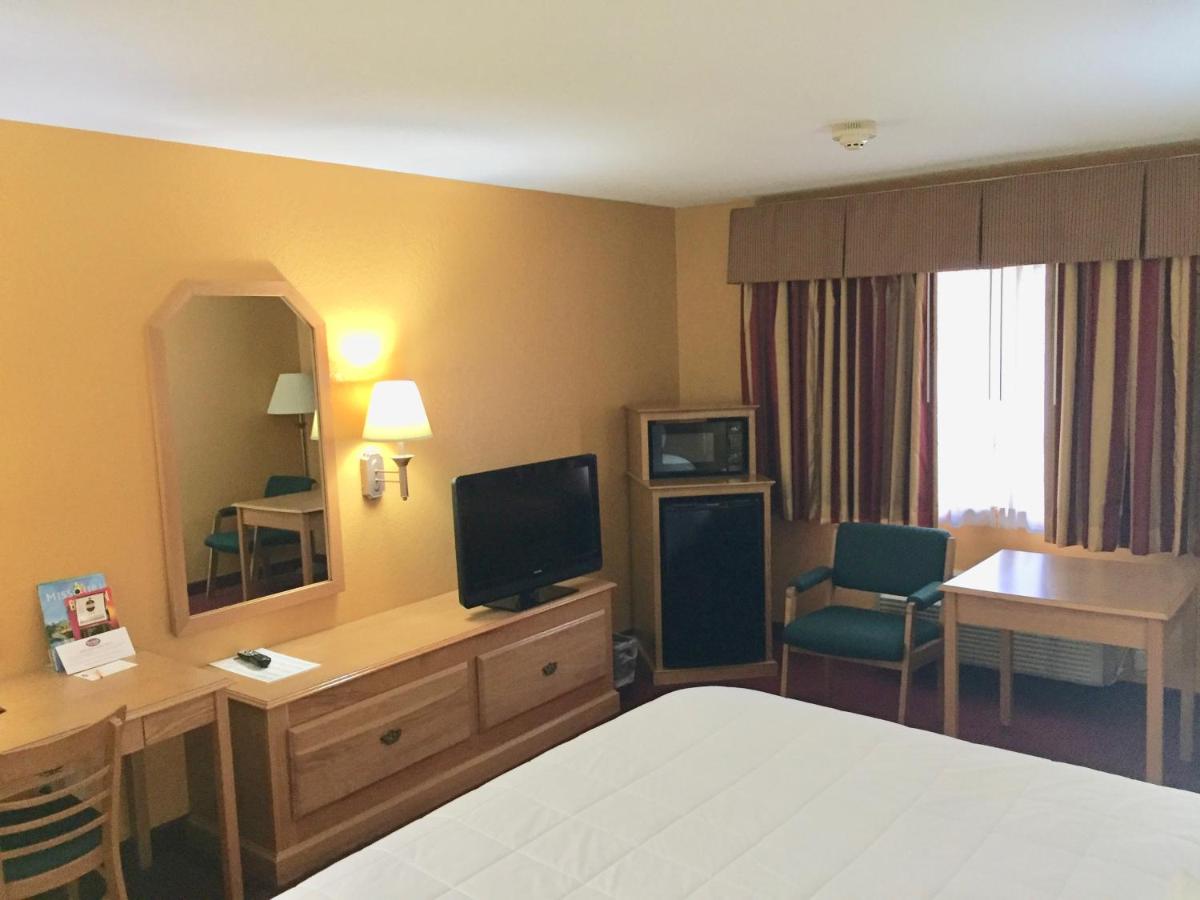 | Parkfield Inn - Clinton