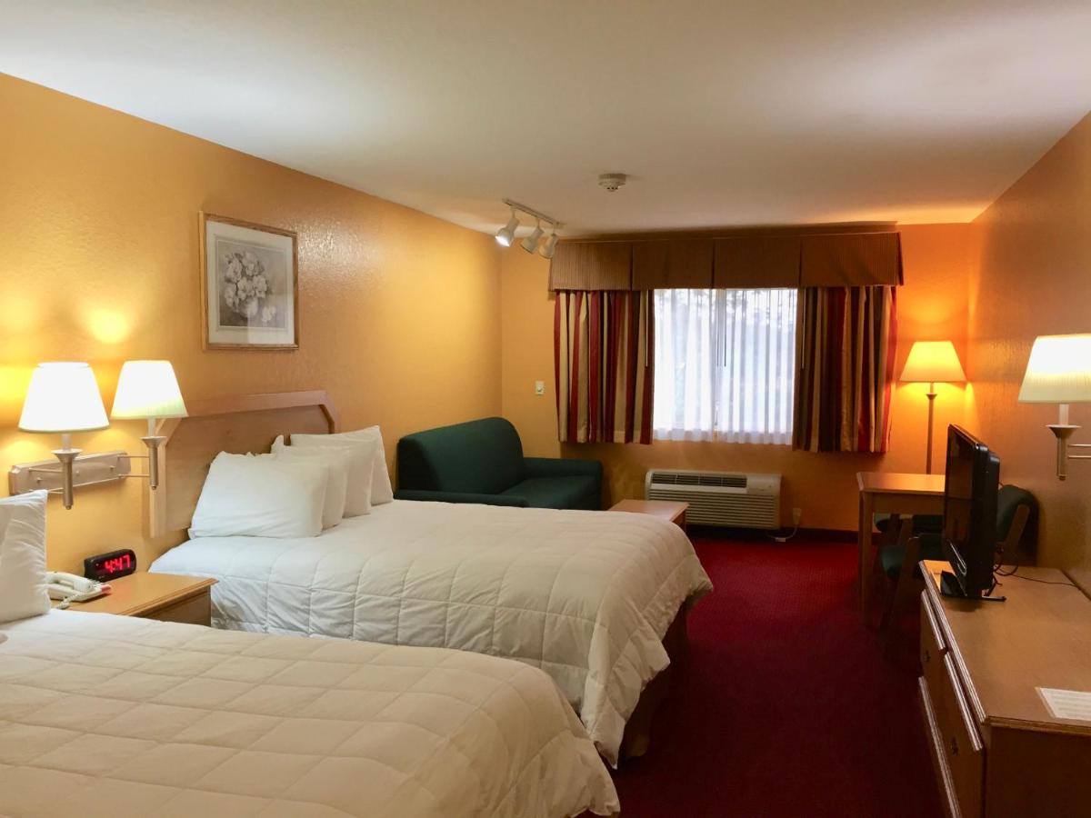 | Parkfield Inn - Clinton