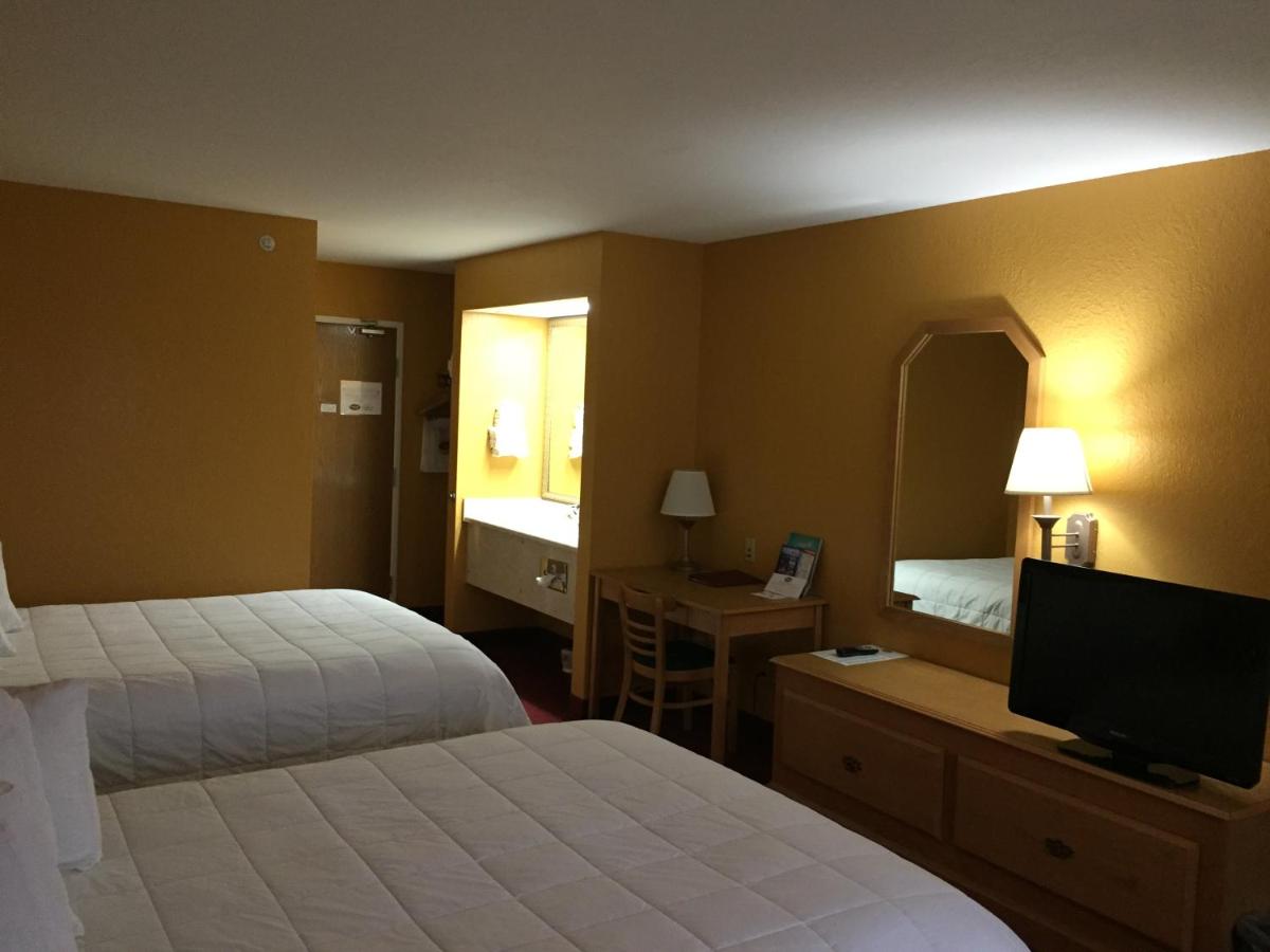 | Parkfield Inn - Clinton