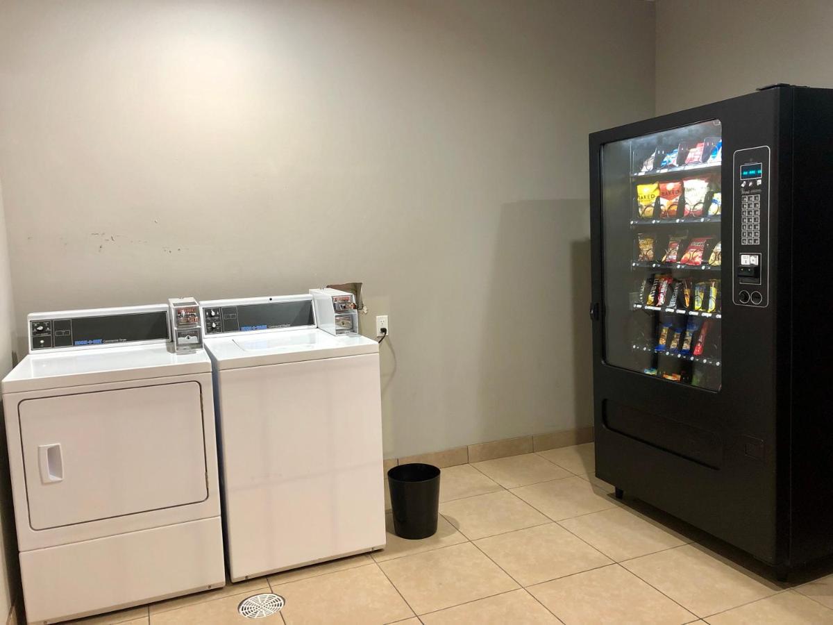  | Catoosa Inn & Suites