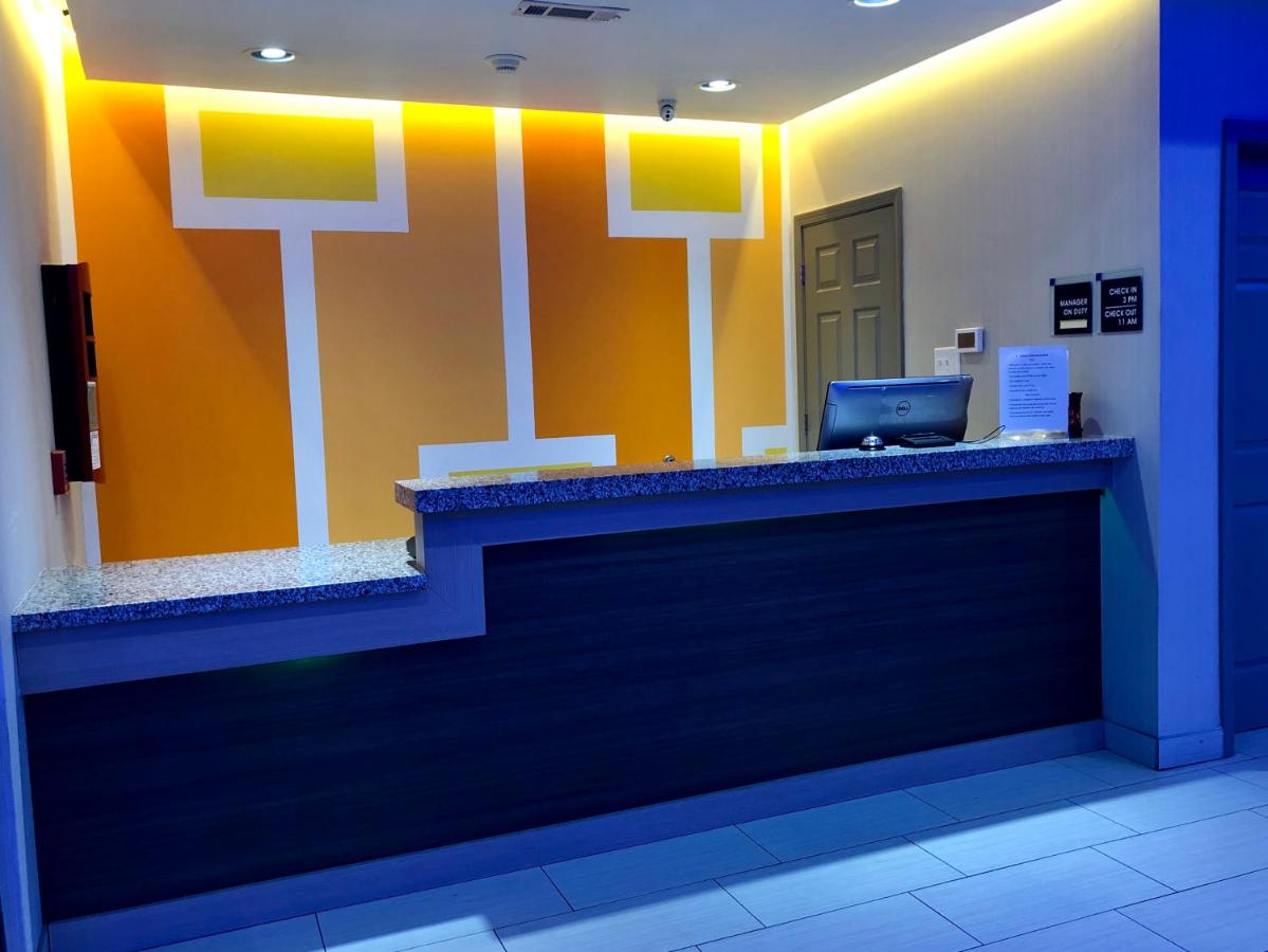  | Catoosa Inn & Suites