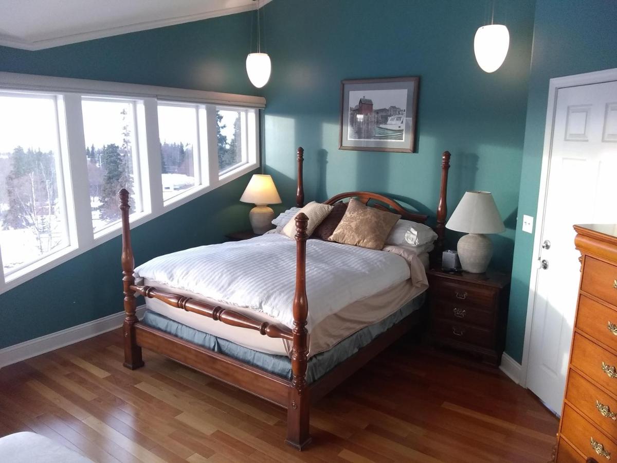 | Alaska Sundance Retreat Bed & Breakfast