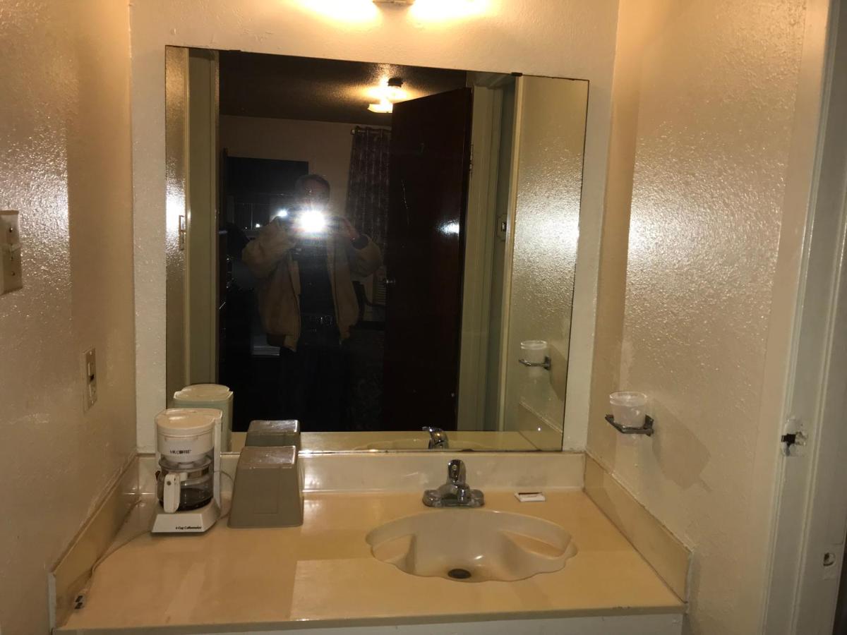  | Luxury Inn