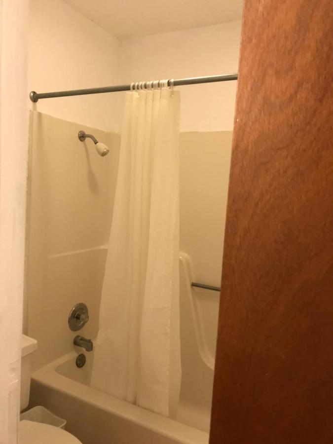 | Luxury Inn