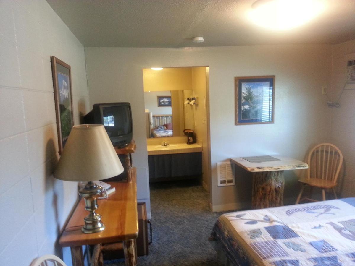 | Mingo Motel