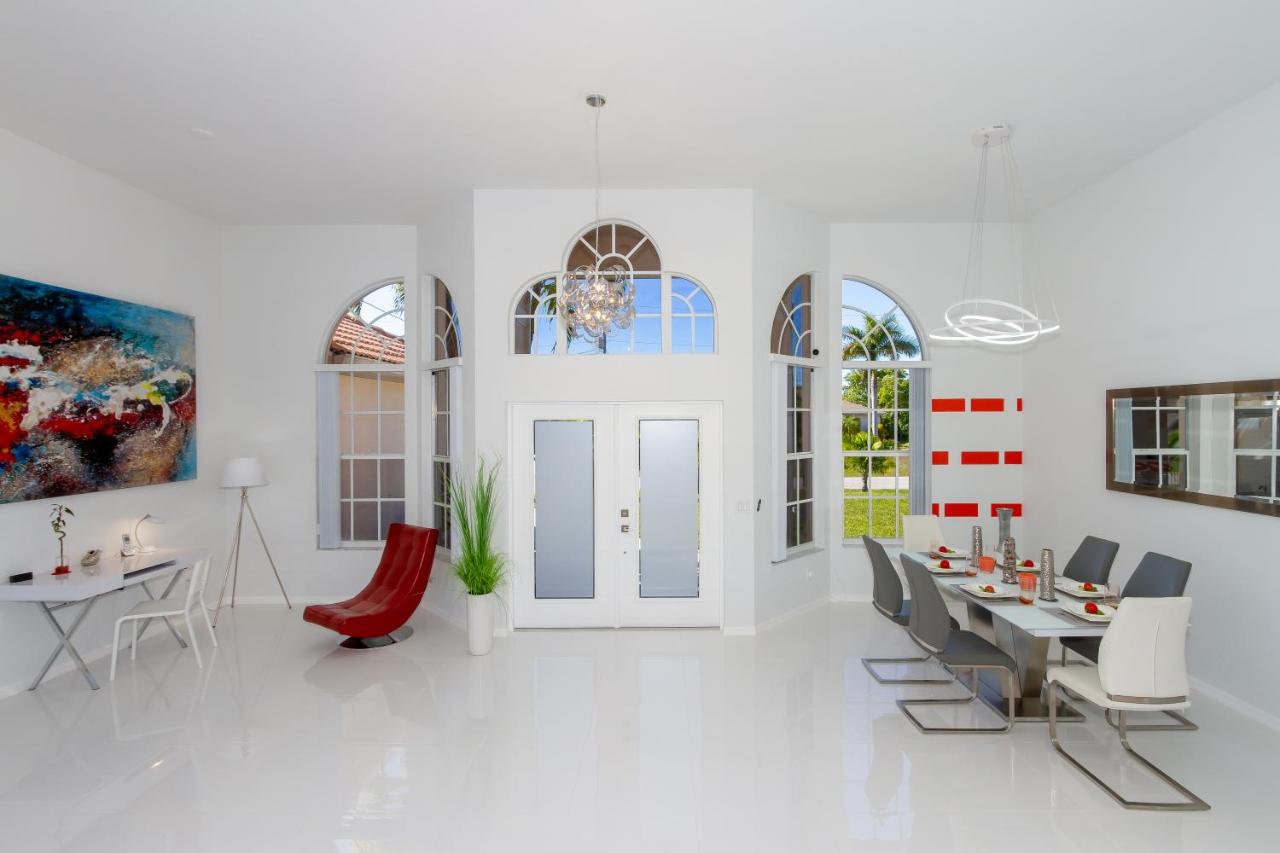 | Villa Eyleen
