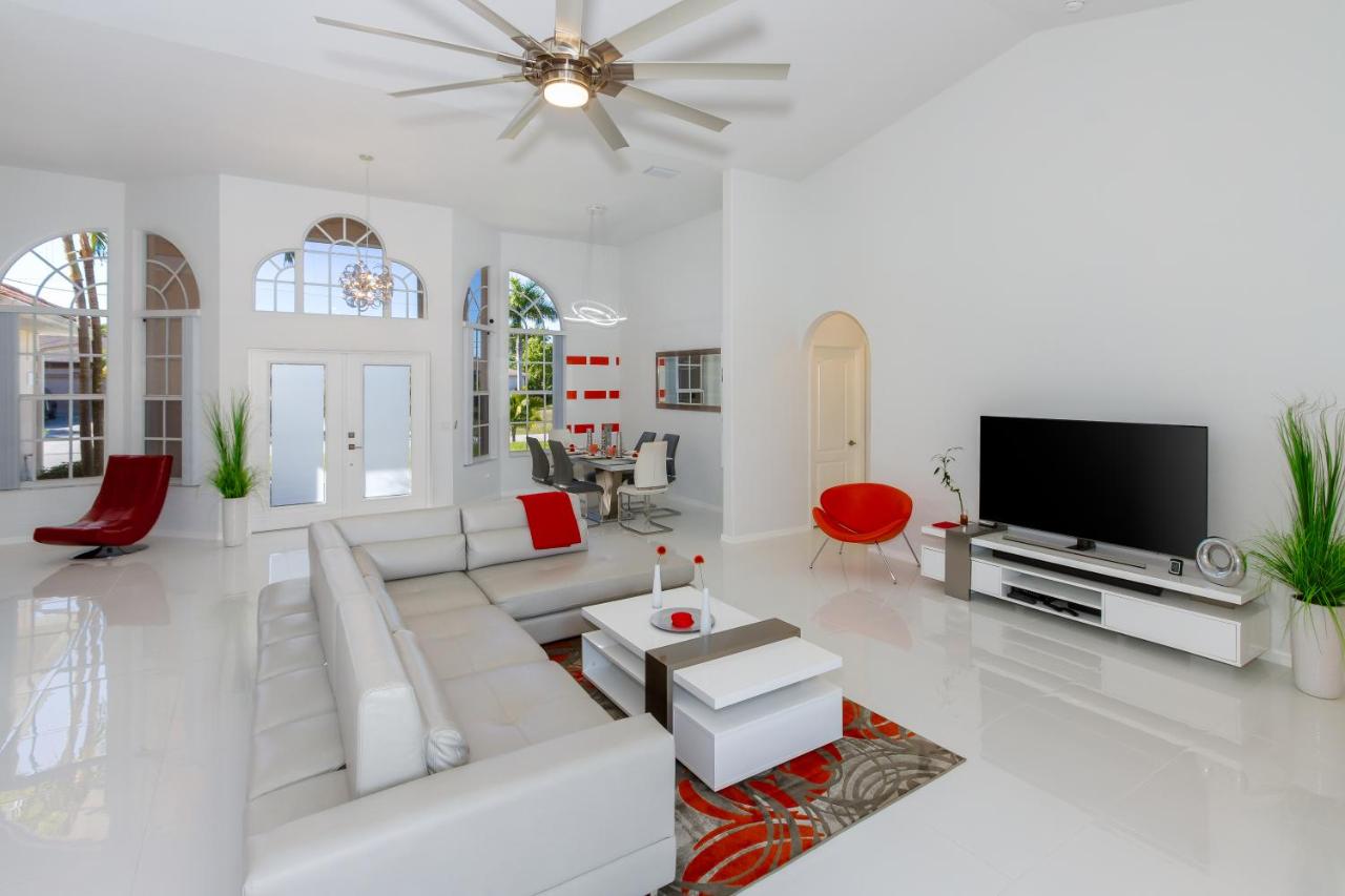 | Villa Eyleen
