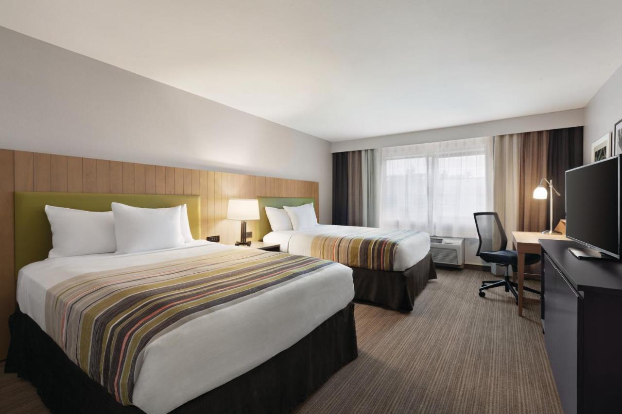 Queen Room with Two Queen Beds - Pet Friendly/Non-Smoking at Country Inn & Suites by Radisson, Seattle-Bothell, WA