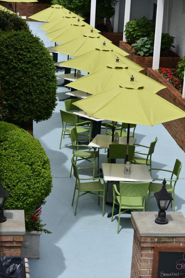 | Southampton Inn