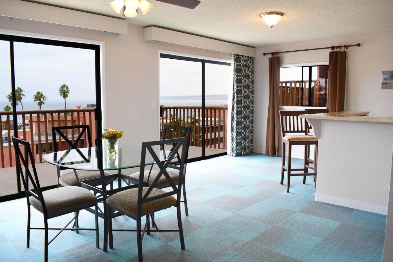 Oceanview Terrace Two-Bedroom Suite with Two Bathrooms at La Jolla Cove Suites