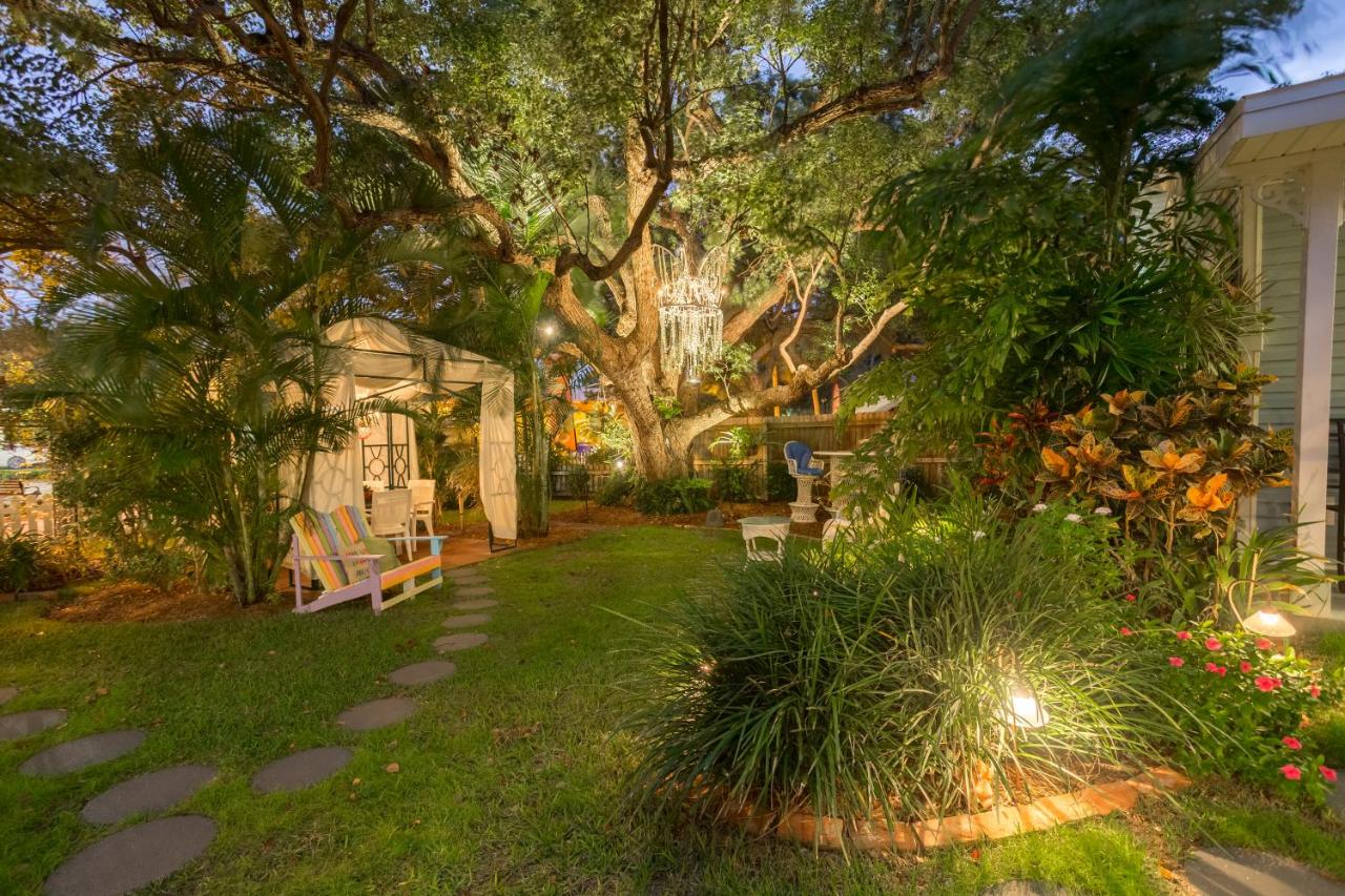 | Meranova Guest Inn