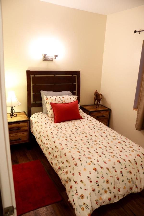 | Mancos Inn