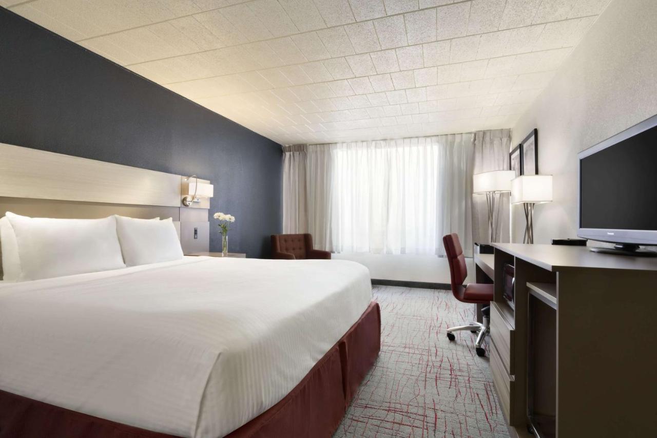 King Room - Non-Smoking at Ramada by Wyndham Beaver Falls