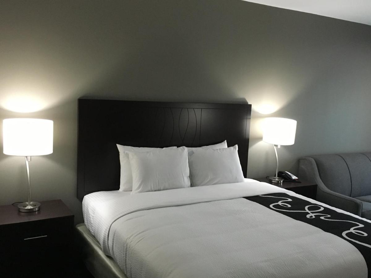  | Catoosa Inn & Suites