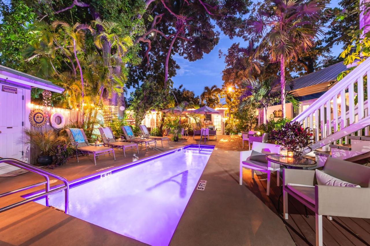 | Andrews Inn & Garden Cottages