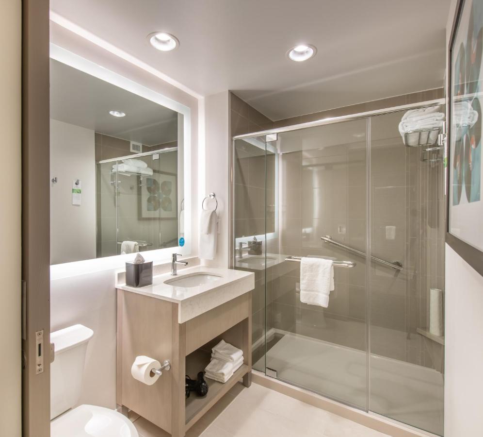 King Suite at Hyatt House Nashville at Vanderbilt